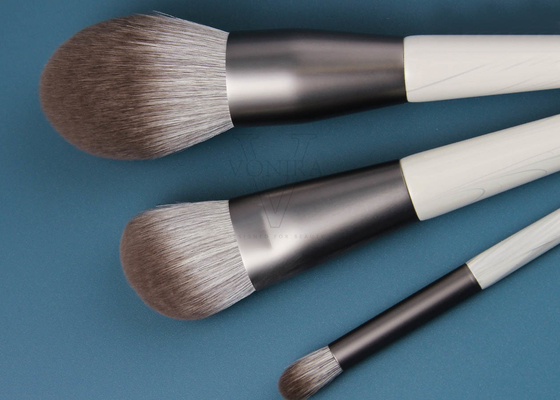 Vonira Nuovo arrivo Biodegradabile Fibra di mais Macchiaggio in polvere Spazzola Con Ferrule di alluminio grigio Eco Freindly Maniglia di legno
