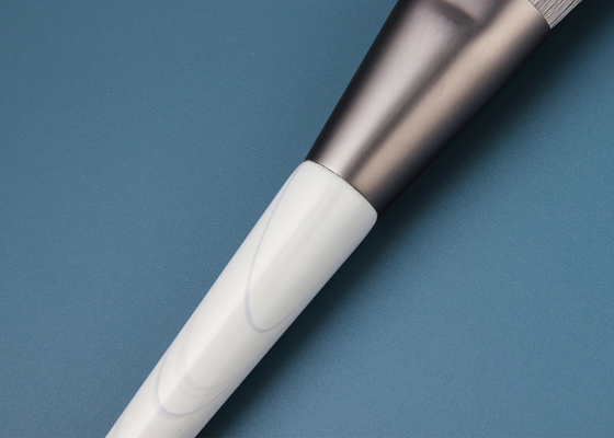 Vonira Nuovo arrivo Biodegradabile Fibra di mais Macchiaggio in polvere Spazzola Con Ferrule di alluminio grigio Eco Freindly Maniglia di legno