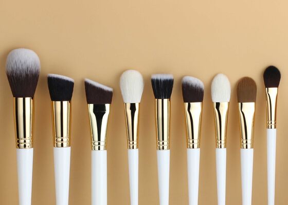 Vonira Beauty Flat Angled Contour Foundation Makeup Brush per un'applicazione di precisione e senza soluzione di continuità