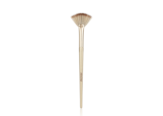 Vonira Beauty Studio Makeup Cosmetic Highlighter Fan Brush Con Manico In Legno Di Birra